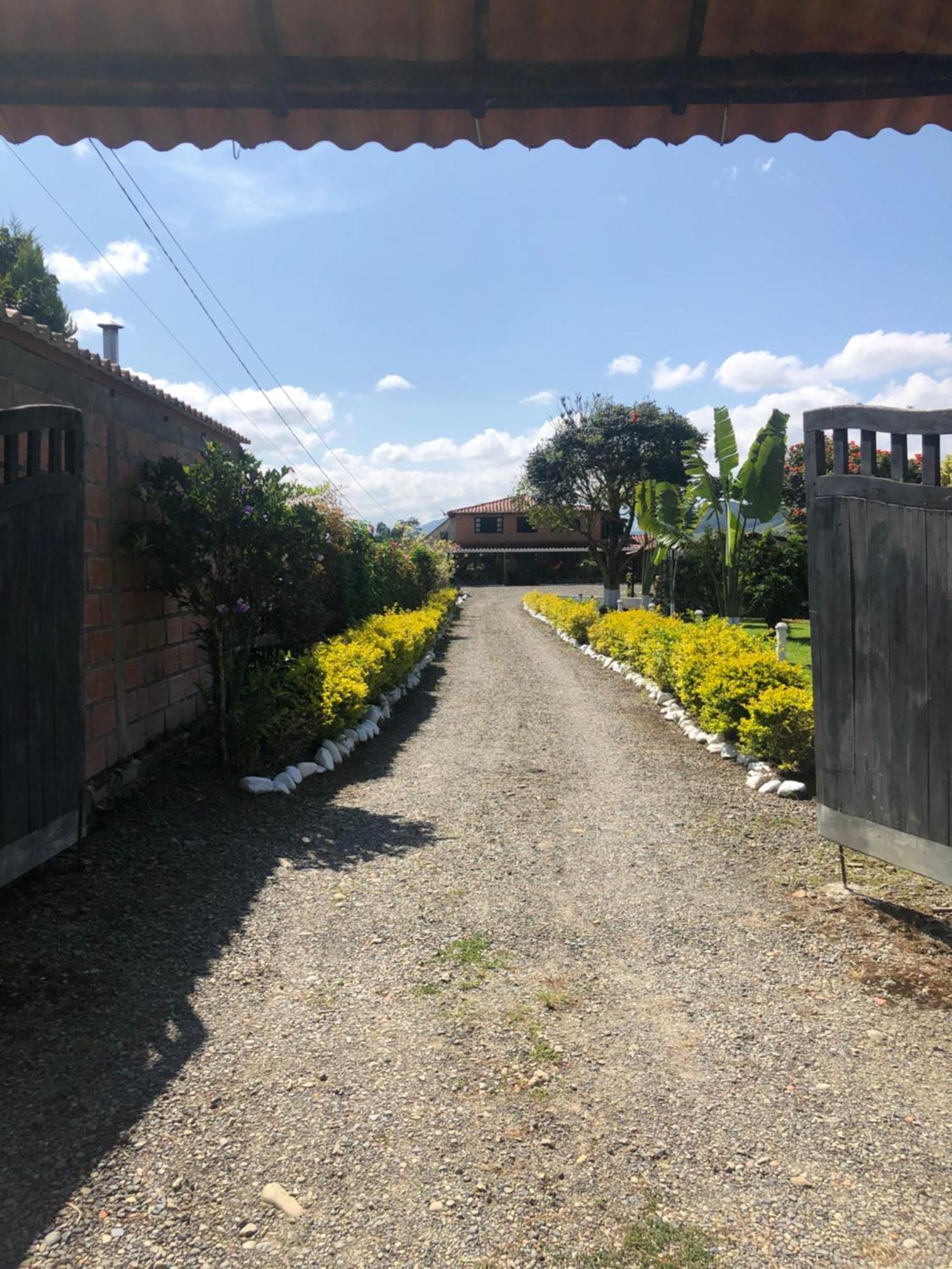 Finca Hotel Paraiso Urrao エクステリア 写真