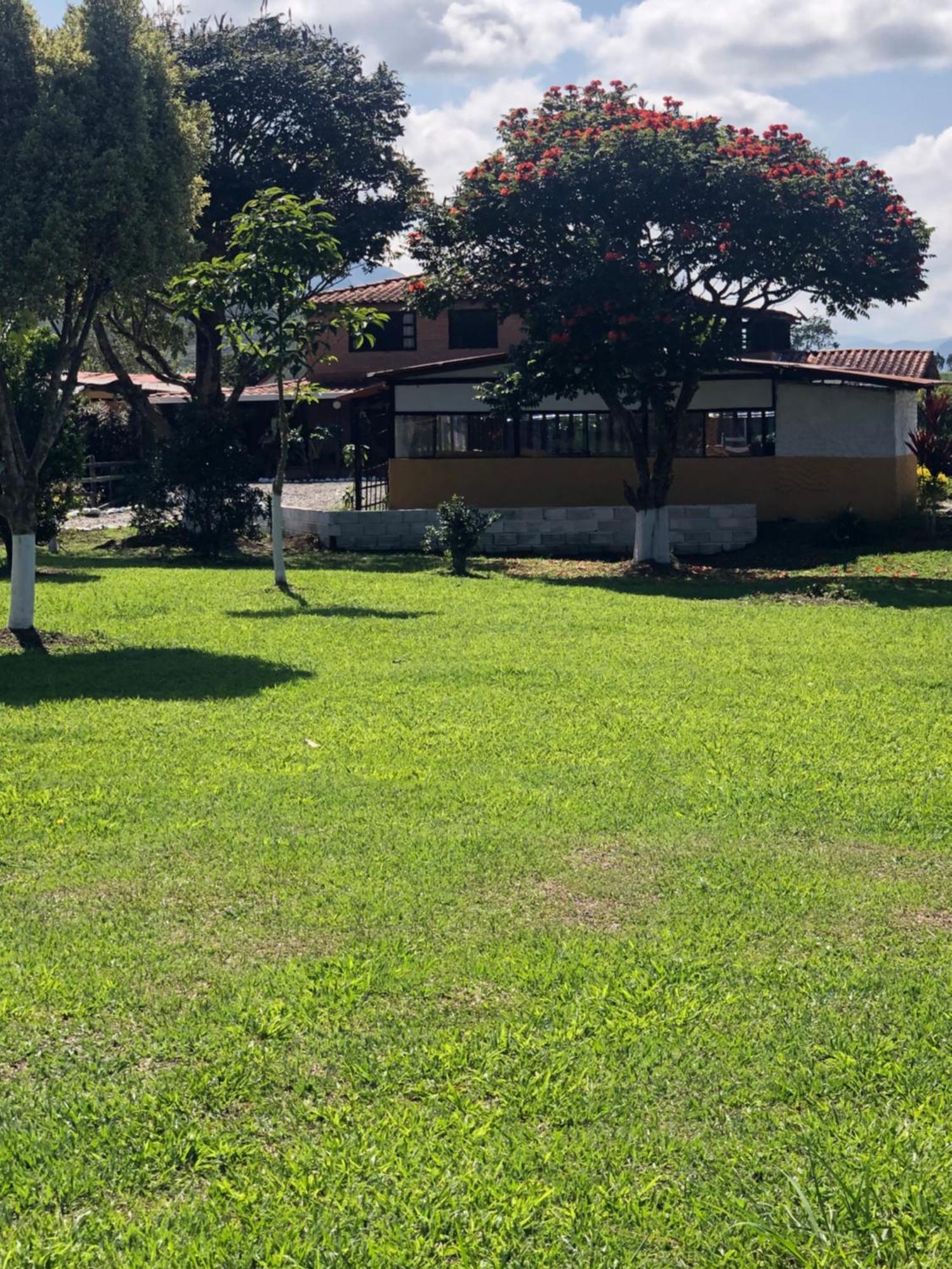 Finca Hotel Paraiso Urrao エクステリア 写真