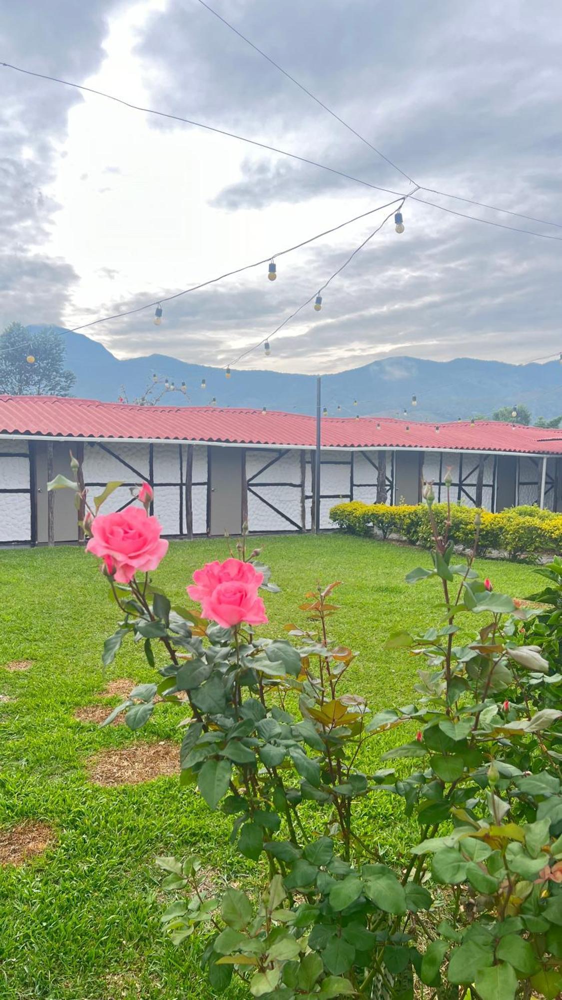 Finca Hotel Paraiso Urrao エクステリア 写真