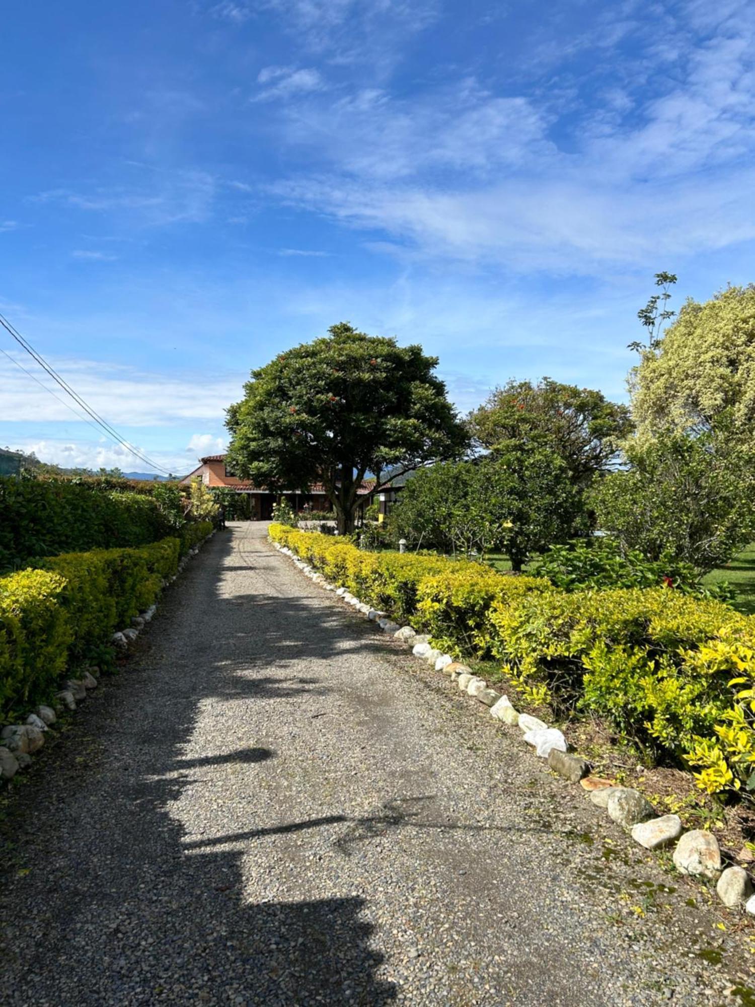 Finca Hotel Paraiso Urrao エクステリア 写真